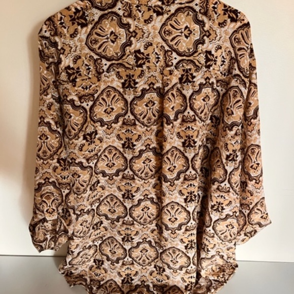 Vintage oversized shirt blouse in tones one brown and beige with prints - Picture 4 of 4